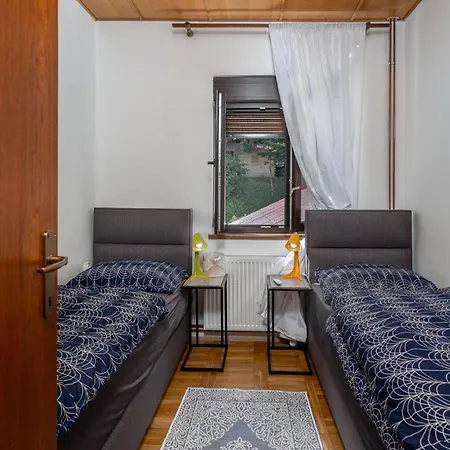 Vikendica Lovely In With Kitchen *