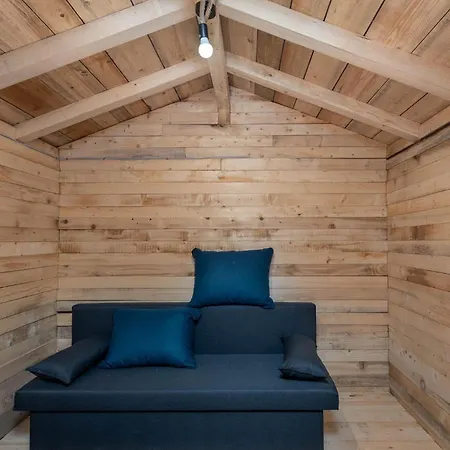 Vikendica Lovely In With Kitchen *